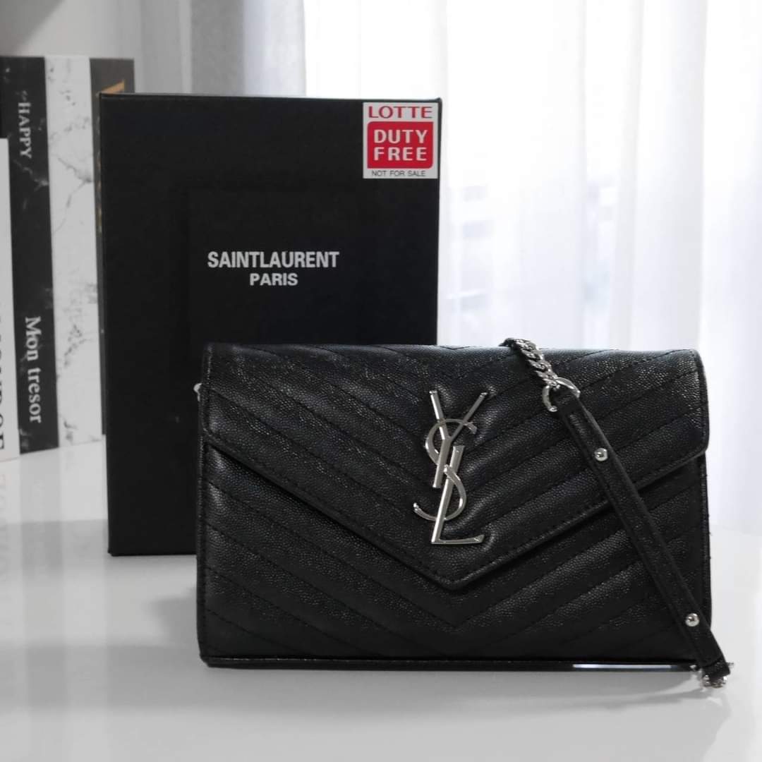 YVES SAINT LAURENT YSL BAG VIP GIFT WITH PURCHASE (GWP) (แอดไลน์ก่อนสั่งซื้อ)