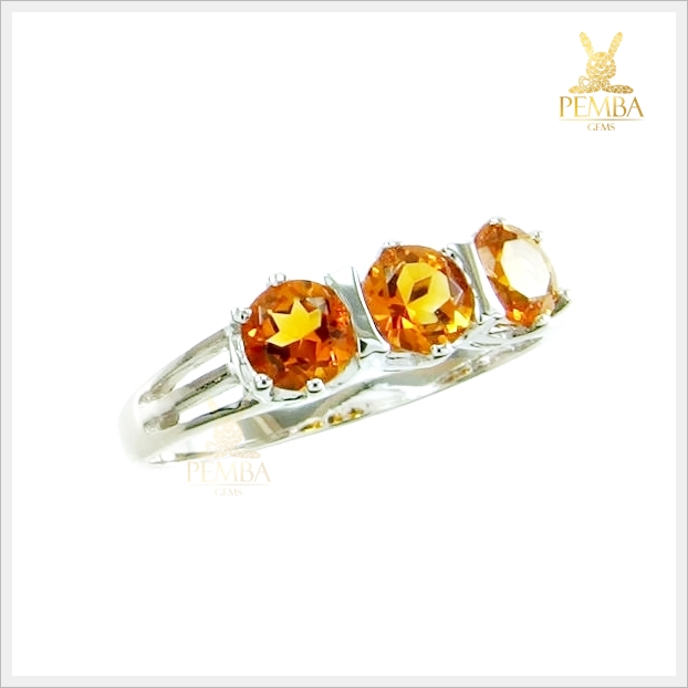 แหวนซิทรินแท้ ดีไซน์เรียบๆ แหวนแถว 3 เม็ด สวยเก๋อย่างมีสไตล์ แหวนพลอยแท้