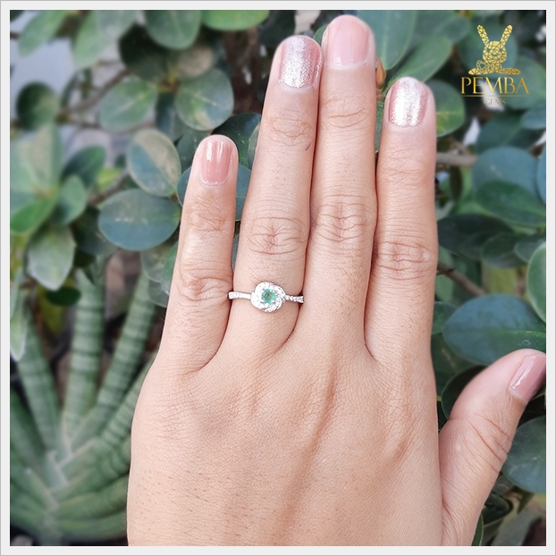 แหวนมรกตแท้ เงินแท้925 เล็กๆ ใส่ติดนิ้วน่ารักๆ แหวนพลอยแท้