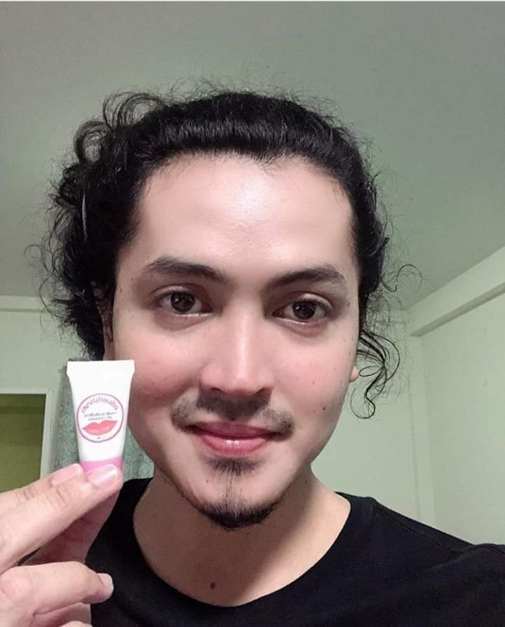 ครีมแก้ปากดำ คลินิค ลิปแก้ปากดำ