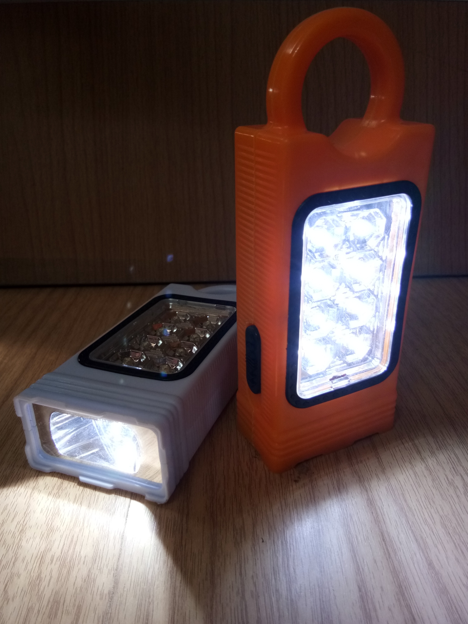 ไฟฉายอเนกประสงค์CTRONรุ่น KC-1314