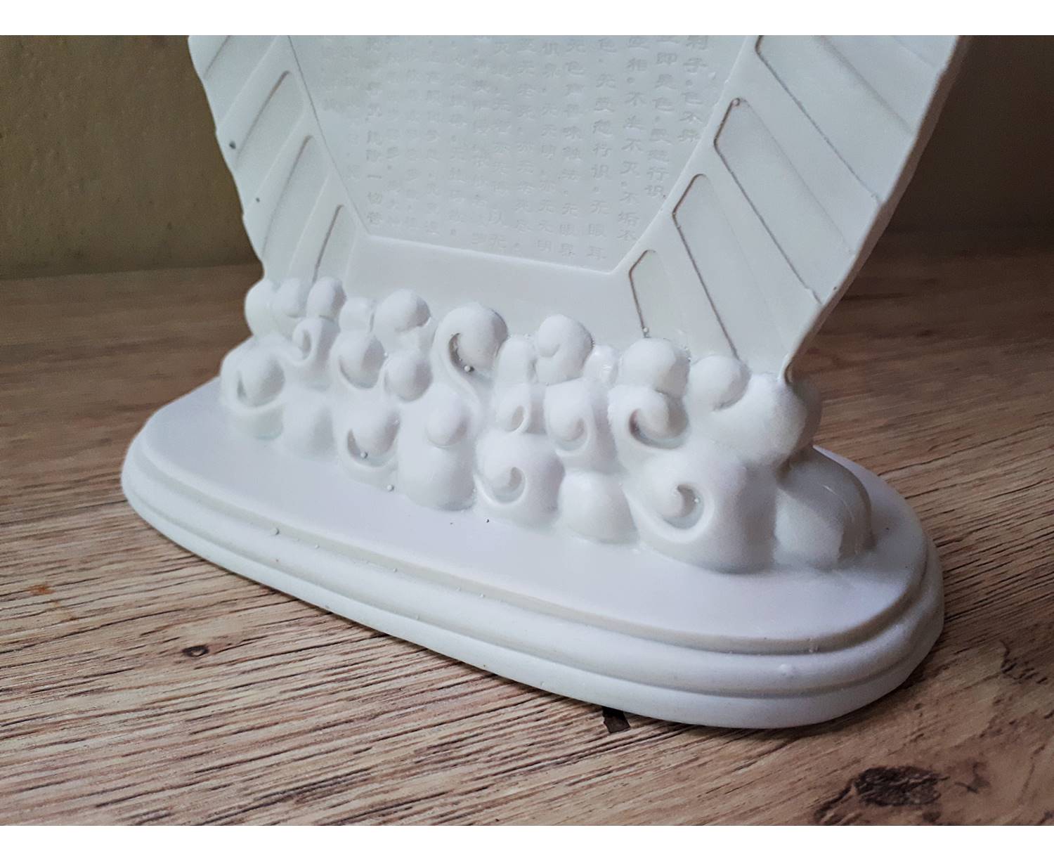 รูปหล่อ พระแม่กวนอิม พันกรพันมือ(สูง11นิ้ว ฐาน7นิ้ว) เนื้อเรซิ่นสีขาวงา - (ขายปลีก ขายส่ง)