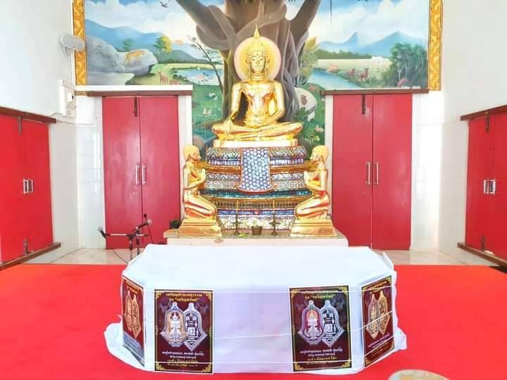 เหรียญท้าวเวสสุวรรณ ปางหน้าเทพบุตร หลังยันต์เกราะเพรช (โค็ดเลขสวย ๙๔) (ตอกโค็ดเจดีย์ ตอกเลขไทยรันเลข สลักนาม หลวงพ่อเล็ก วัดท่าขนุน และยันต์ต่างๆ) เนื้อเงินแท้ ลงยาเหลืองทอง ปี2564 (จัดสร้างน้อย เพียงแค่199เหรียญ) #รับประกันแท้ - หลวงพ่อเล็ก วัดท่าขนุน ปล