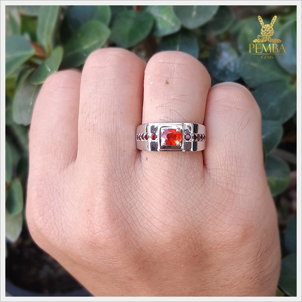 แหวนออเร้นท์แซฟไฟร์(ซองเจีย) ใส่เสริมเพิ่มความมั่นใจ แหวนพลอยแท้