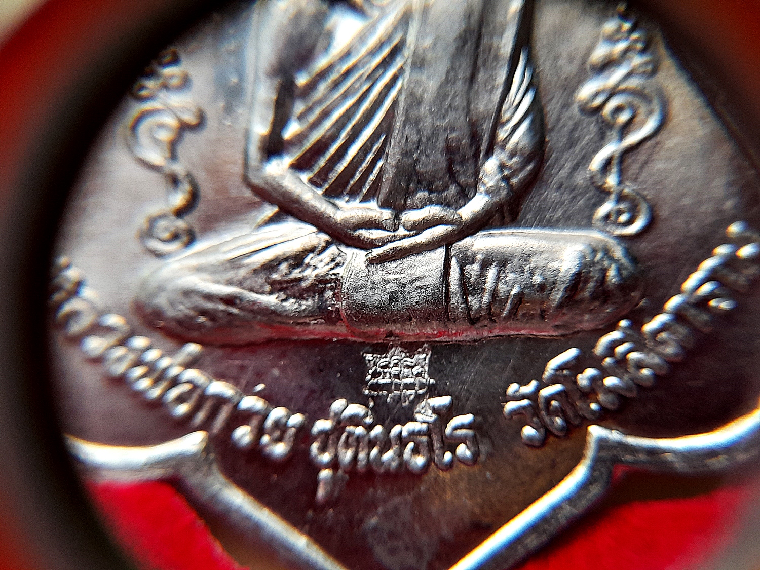 เหรียญโลห์ หลวงพ่อกวย วัดโฆสิตาราม(วัดบ้านแค) หลัง หนุมานเชิญธง - ((มนต์พระกาฬ ชนะจน) (ปลุกเสก 2ปี 16พิธี ปี2562-2563) เนื้ออัลปาก้า #รับประกันแท้