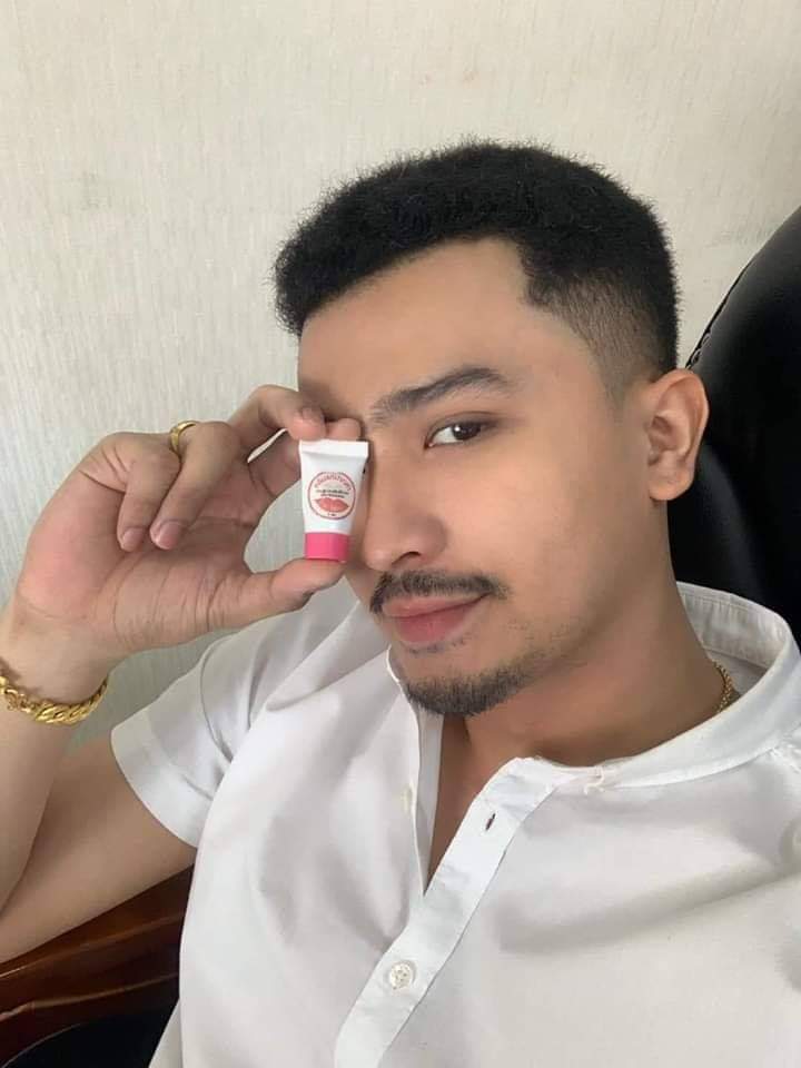 ครีมแก้ปากดำ คลินิค ลิปแก้ปากดำ