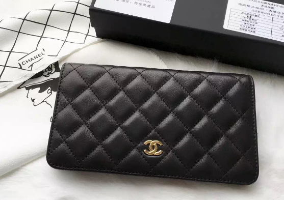 กระเป๋าสตางค์ cn lamb skin zippy wallet ใบยาว สีดำ