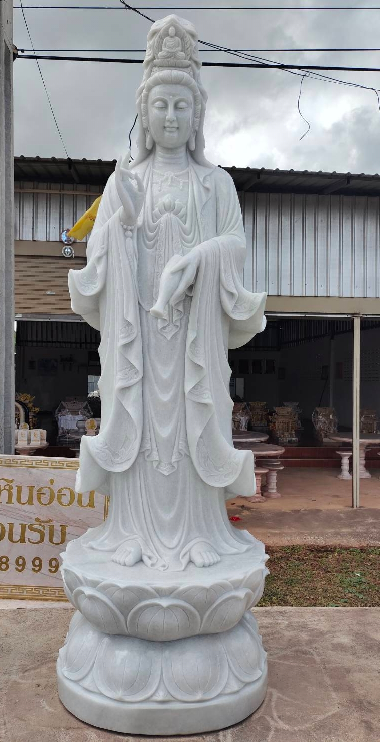 เจ้าแม่กวนอิมแกะสลักหินอ่อนหยกขาว ขนาดสูง 300เซนติเมตร