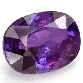 Color-Change Natural Sapphire พลอยเนื้อแข็ง เปลี่ยนสีได้ color-change อยู่ในร่มจะเป็นสีน้ำเงินออกม่วง violetish blue อยู่ในร่มจะเป็นสีน้ำเงินออกม่วง