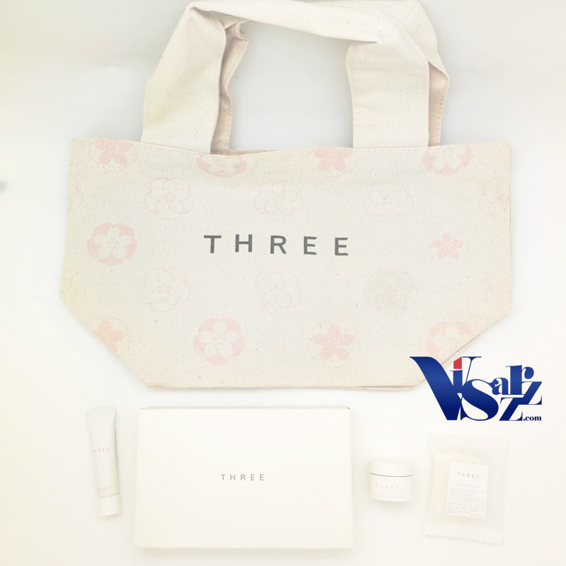 Three Sakura Bag Set 5 Items เซทกระเป๋า Three ที่มาพร้อมกับครีม, อีมัลชั่น สบู่ Balancing Soap สุดฮิตและ สำลีออแกนิกที่ไม่ผ่านการฟอกสีเนื้อนุ่ม