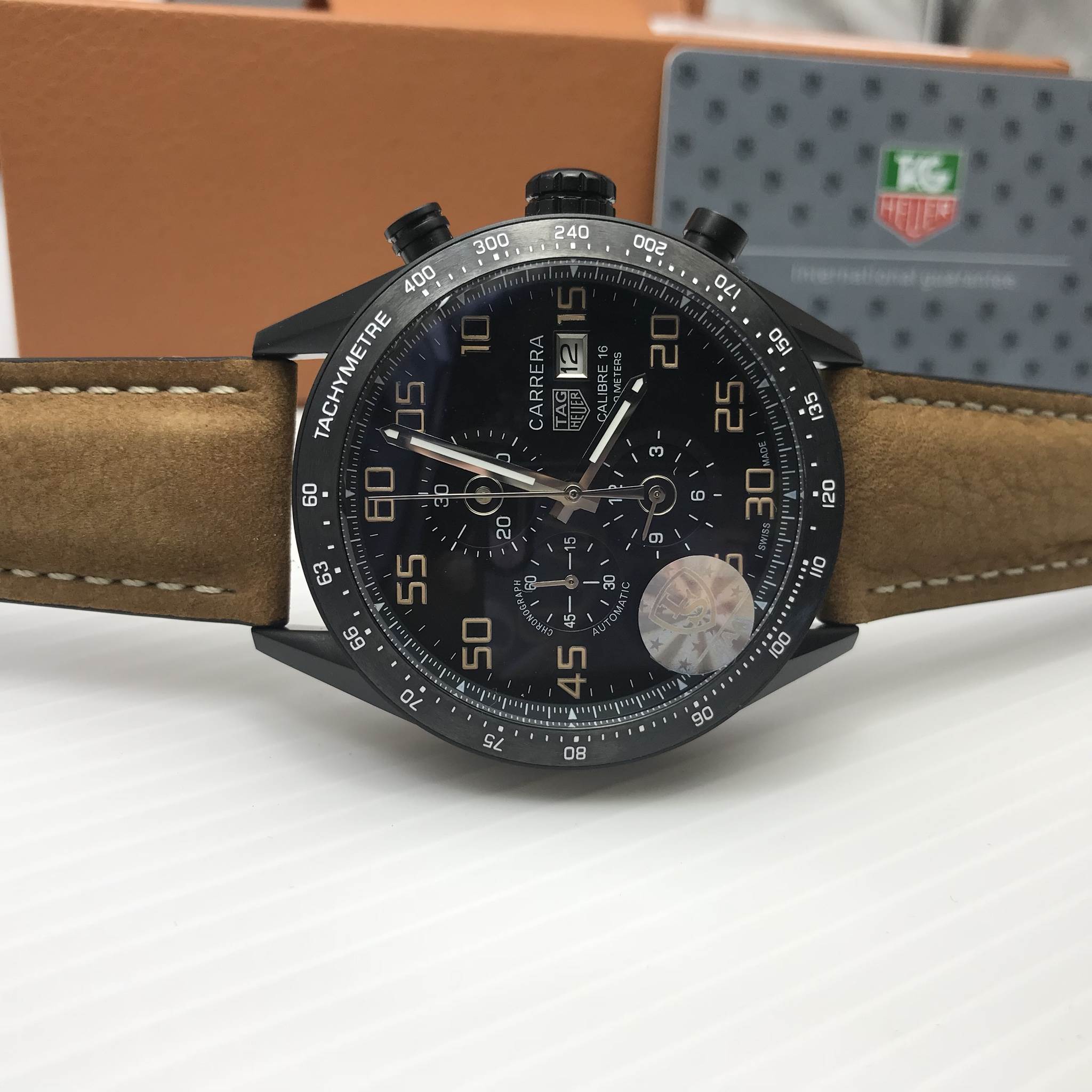 นาฬิกา Tag Heuer Carrera Calibre 16 Day - Date Chronograph Black Titanium - Automatic สายหนังหน้าดำเข็มขาว
