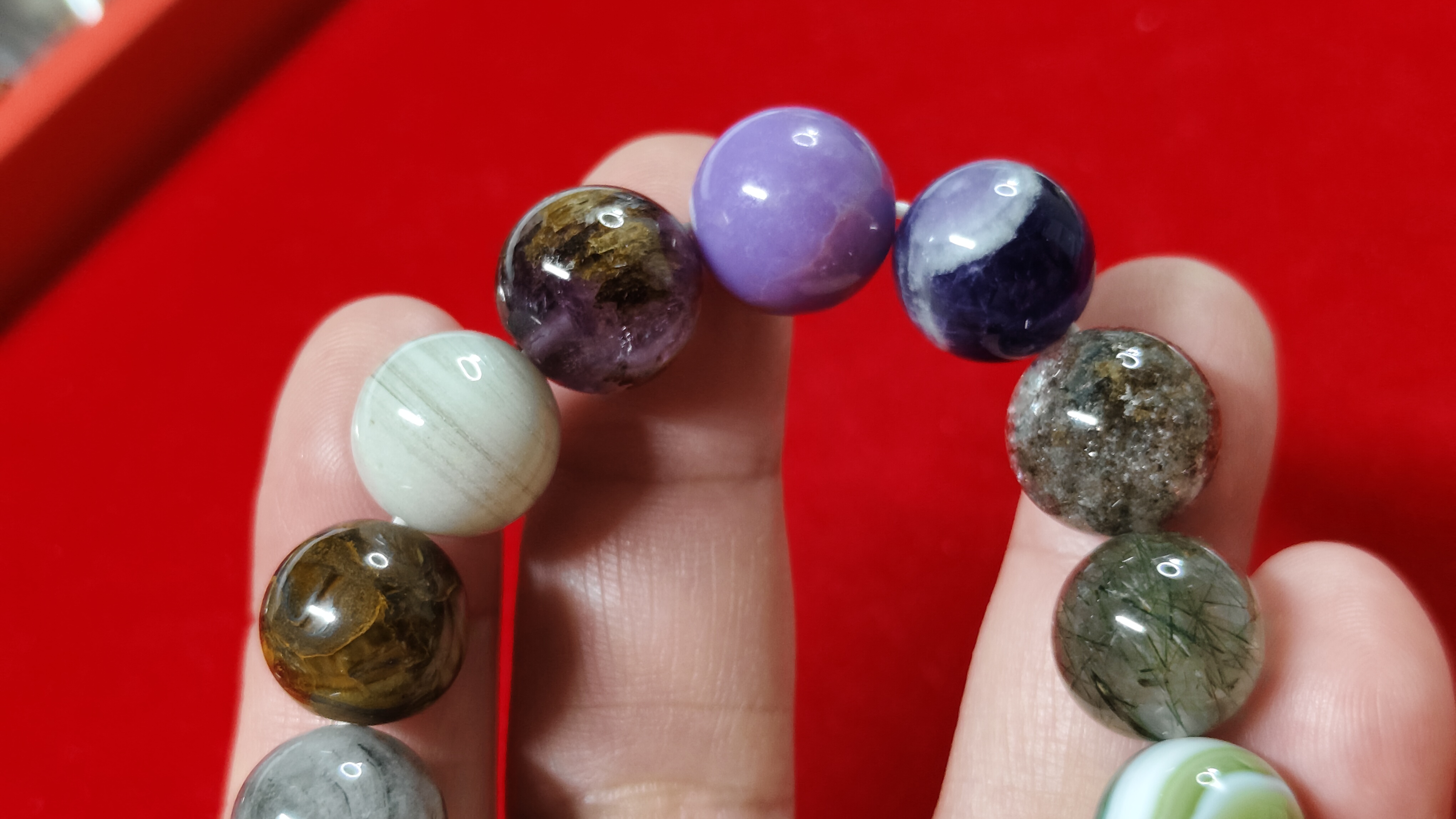 #ข้อมือรวมหิน 15 ชนิดร้อยเอ็นยืดรหัสbh-0007