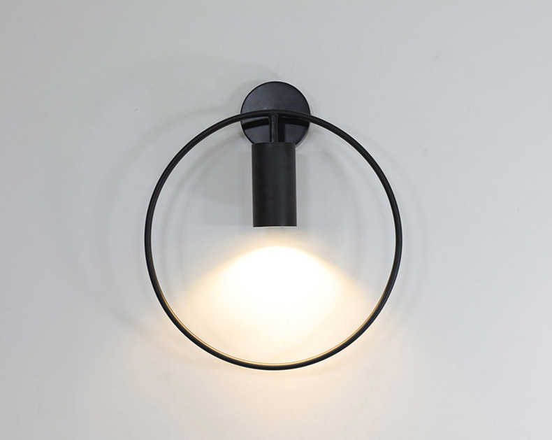 โคมไฟติดผนังภายในทรงกระบอกมีห่วงวงกลม 28x33cm [YY-0923]