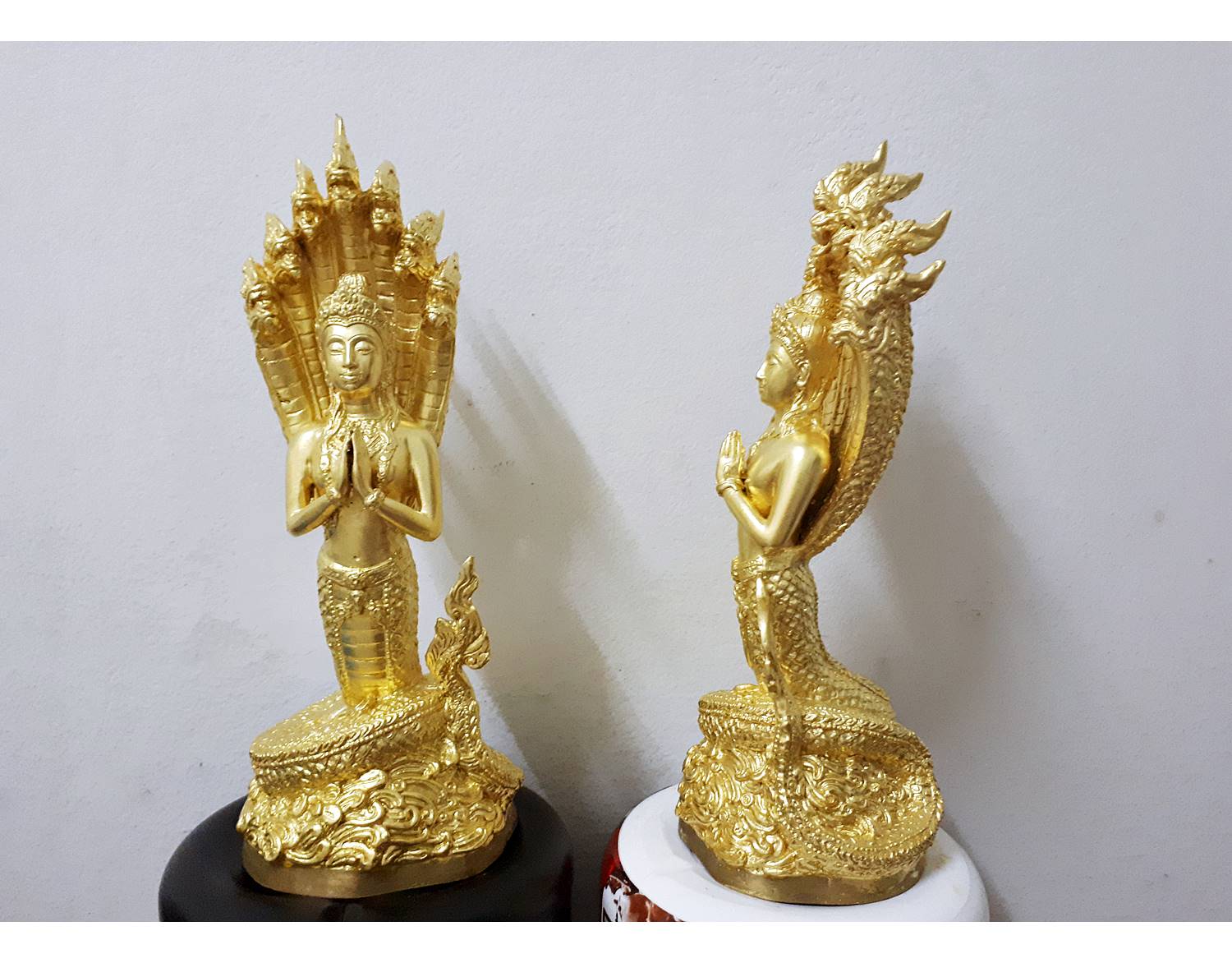 รูปหล่อ คู่ พญานาคราช ปางพรมมือ ปิดทอง (ท่านปู่นาคา-ศรีสุทโธ ท่านยานาคี-ศรีปทุมวัน) พญานาคปรก 7ตน 7เศียร โลหะทองเหลือง (ขนาดบูชา สูง15นิ้ว)