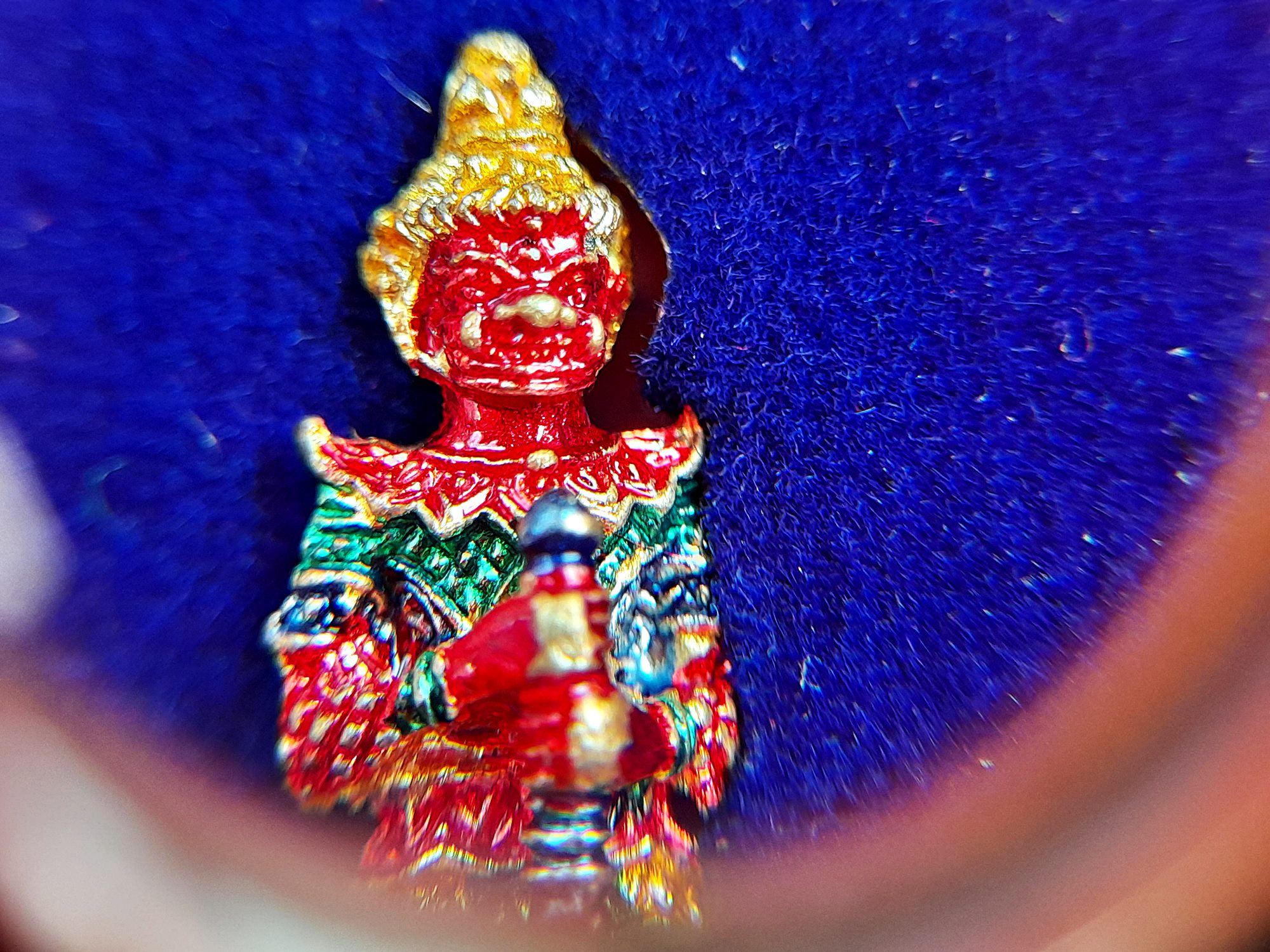 รูปหล่อ ท้าวเวสสุวรรณ (ขนาดพกพาห้อยคอ) เนื้อทองเหลืองลงยา ปี2562 ตอกเลข ตอกโค็ด #รับประกันแท้ - หลวงปุ่หมุน วัดบ้านจาน