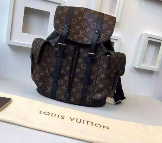 กระเป๋าเป้ lv christopher pm monogram canvas men backpack