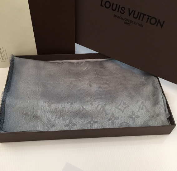 ผ้าพันคอ l ผ้าคลุมไหล่ l silk สีเทา
