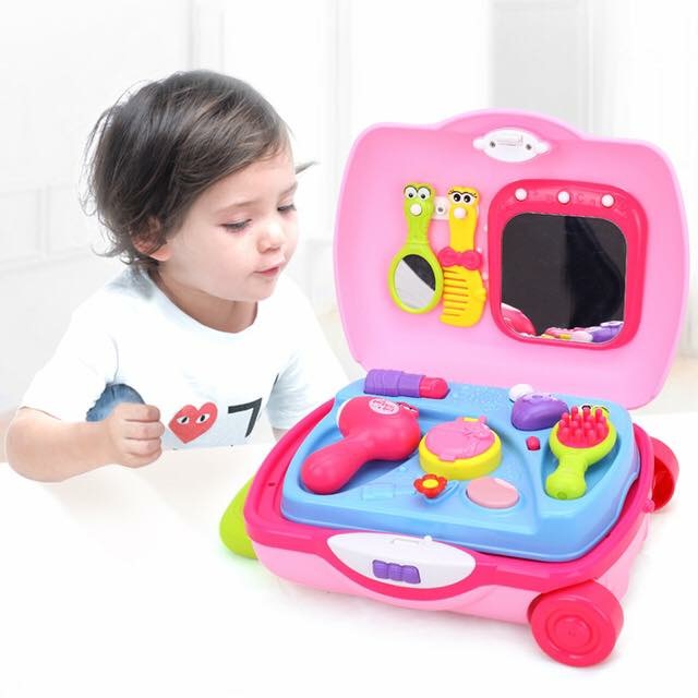 กระเป๋าเดินทางล้อลากสำหรับวิศวกรตัวจิ๋ว Huile Toy Carry-Along-Suitcase (Engineer)