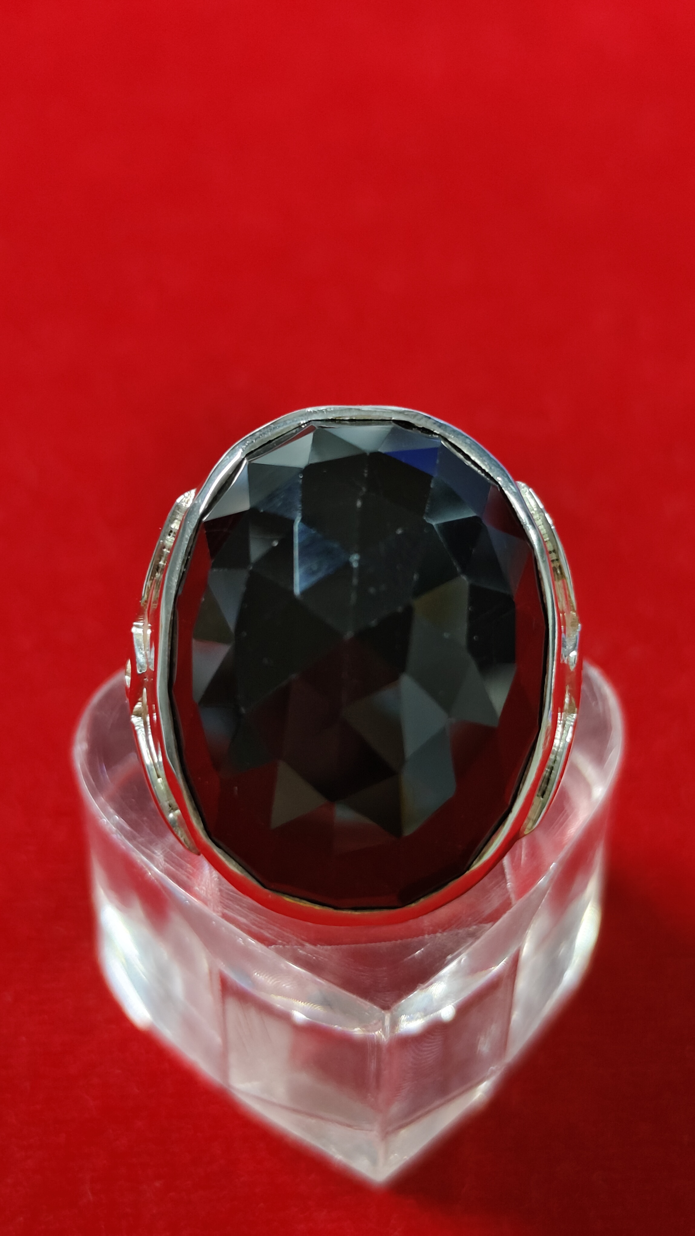 #แหวนนิลเจียเหลี่ยม รหัสR-0072