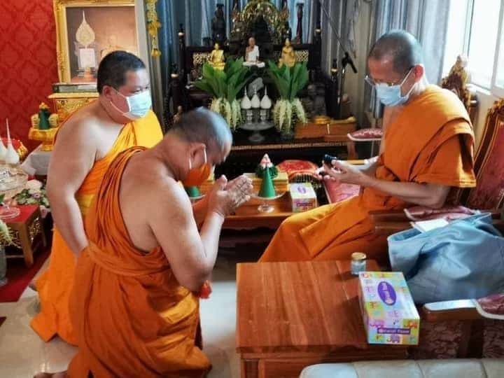 แมลงภู่ (แมงภู่ แมงบู๊) แกะสลัก เนื้อไม้ดุมล้อเกวียน ฝั่งเข็มบรรจุด้วยปรอทป่าแท้ ปี2563 #รับประกันแท้