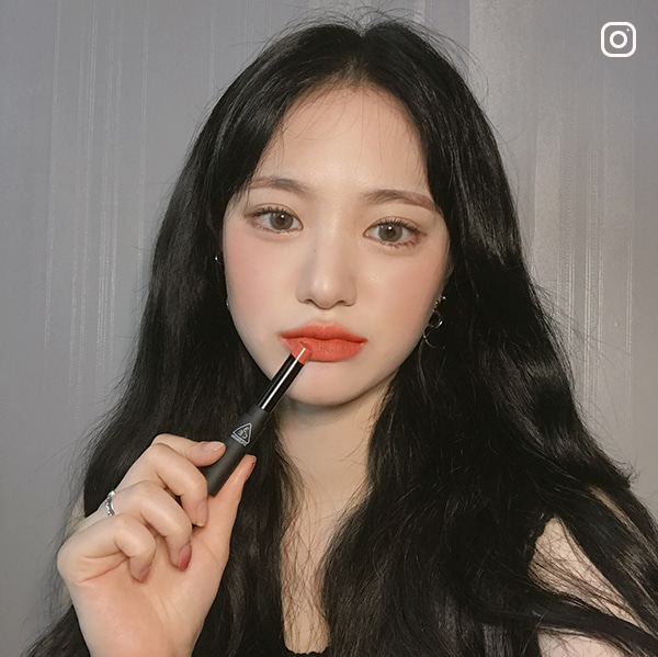 (ขายส่ง 440.-) 3CE Slim Velvet Lip Color #Ace ลิปแมทเนื้อกำมะหยี่ เม็ดสียังคงความแน่นเหมือนรุ่นอื่น มาในรูปแบบแท่งใช้ง่าย และดูกระทัดรัด