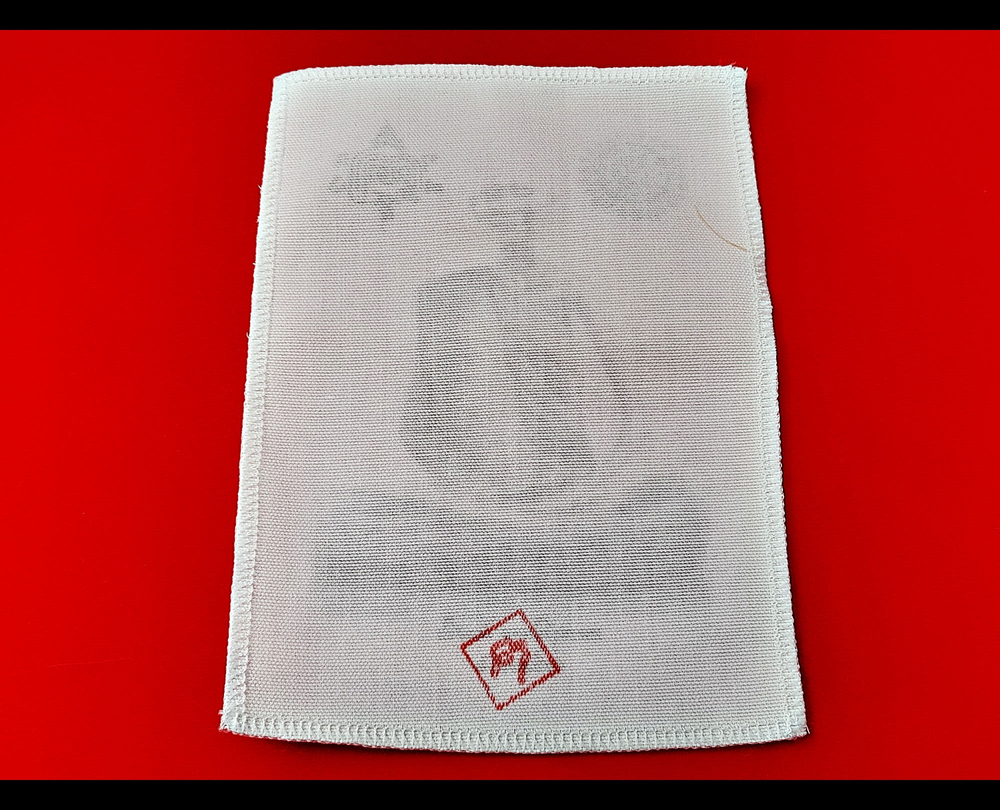 ผ้ายันต์ รูปหลวงปู่เดินหน อิเกสาโร(หลวงปู่เทพโลกอุดร) ปี2562 (แถมสายสิญจน์หลวงปู่เดินหน) #รับประกันแท้ - (จัดสร้างโดย ฅนขลังคลังวิชา)