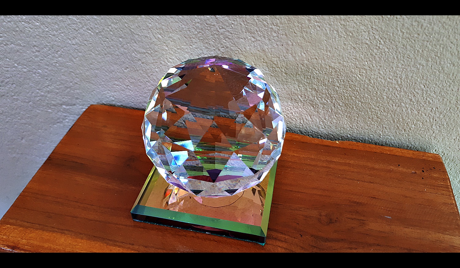 ลูกแก้ว คริสตรัล เหลี่ยม ปรับฮวงจุ้ย สะท้อนแสง (ขนาด 20/15/13/8/6/5/4/3 ซม )