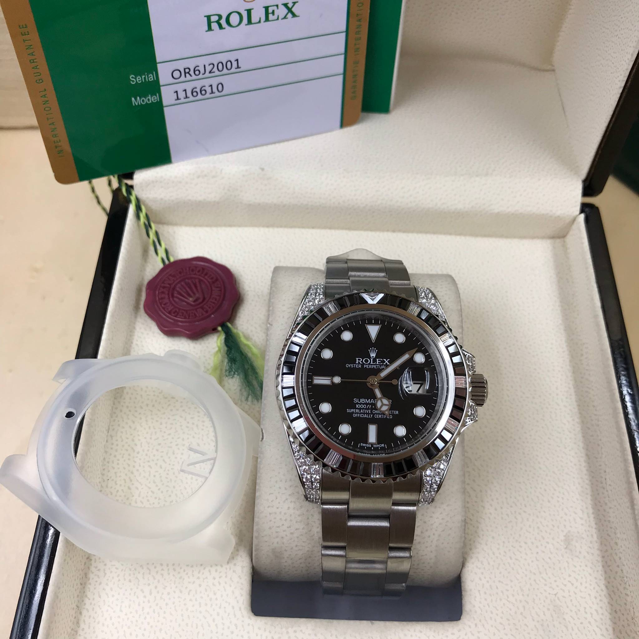 นาฬิกา Rolex รุ่น Submariner หน้าดำ กรอบเพชรซีกเงินดำ งาน Mirror Swiss