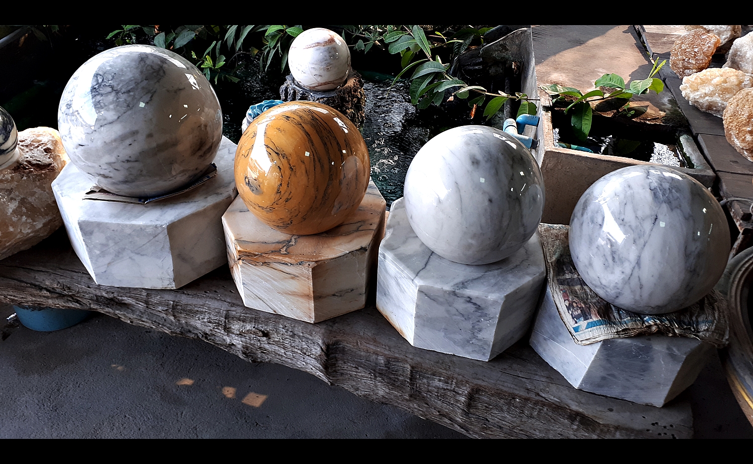 ลูกแก้วหินอ่อน น้ำพุ น้ำล้น ฮวงจุ้ย หลายขนาด