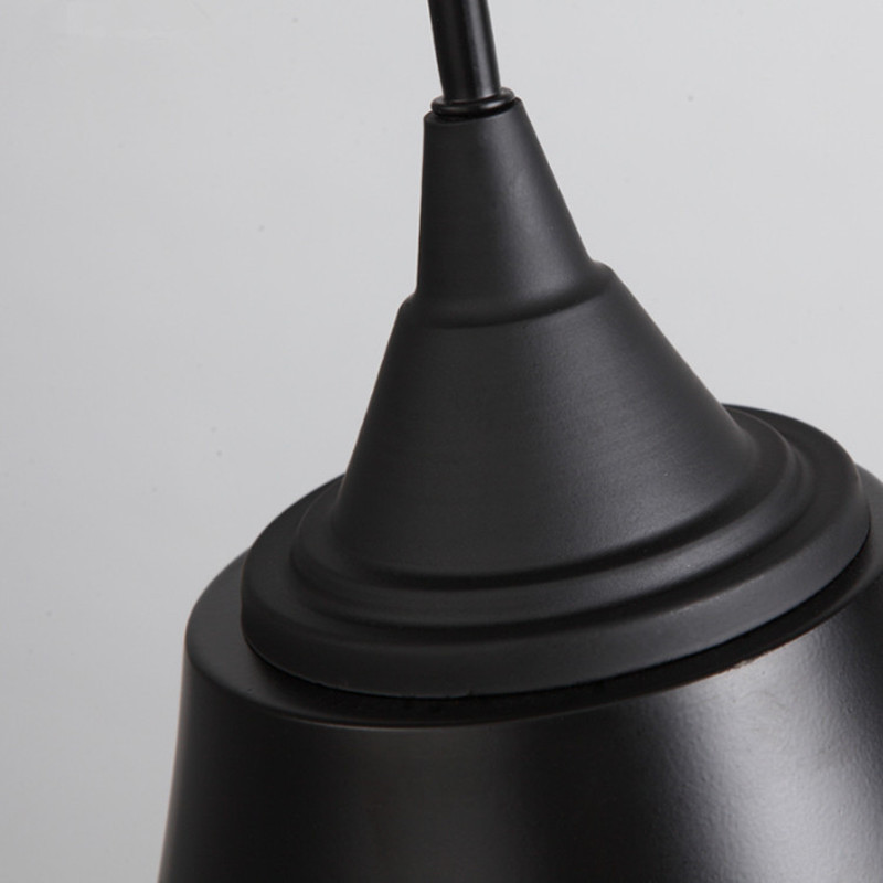 โคมไฟติดผนังเหล็กก้านทรงโค้งสไตล์วินเทจสีดำ [RYD022-X2]