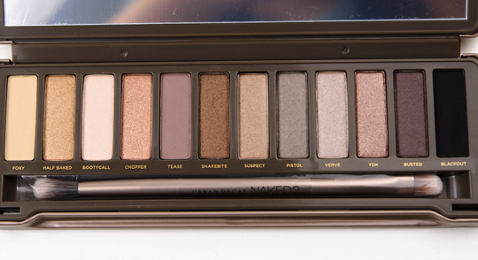 (กล่องยับ) Urban Decay Naked Palette 2 พาเลททาตา 12 สี ที่มีรีวิวเยอะที่สุด บล๊อกเกอร์และสาวๆทั่วโลกให้การยอมรับ สีสวยคลาสสิค ใช้ได้ตลอด