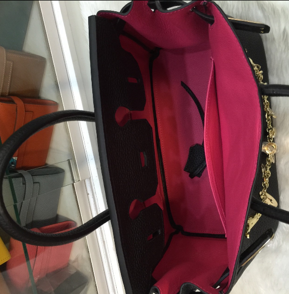 กระเป่า hm birkin togo leather 30 cm สีดำข้างในสีชมพู