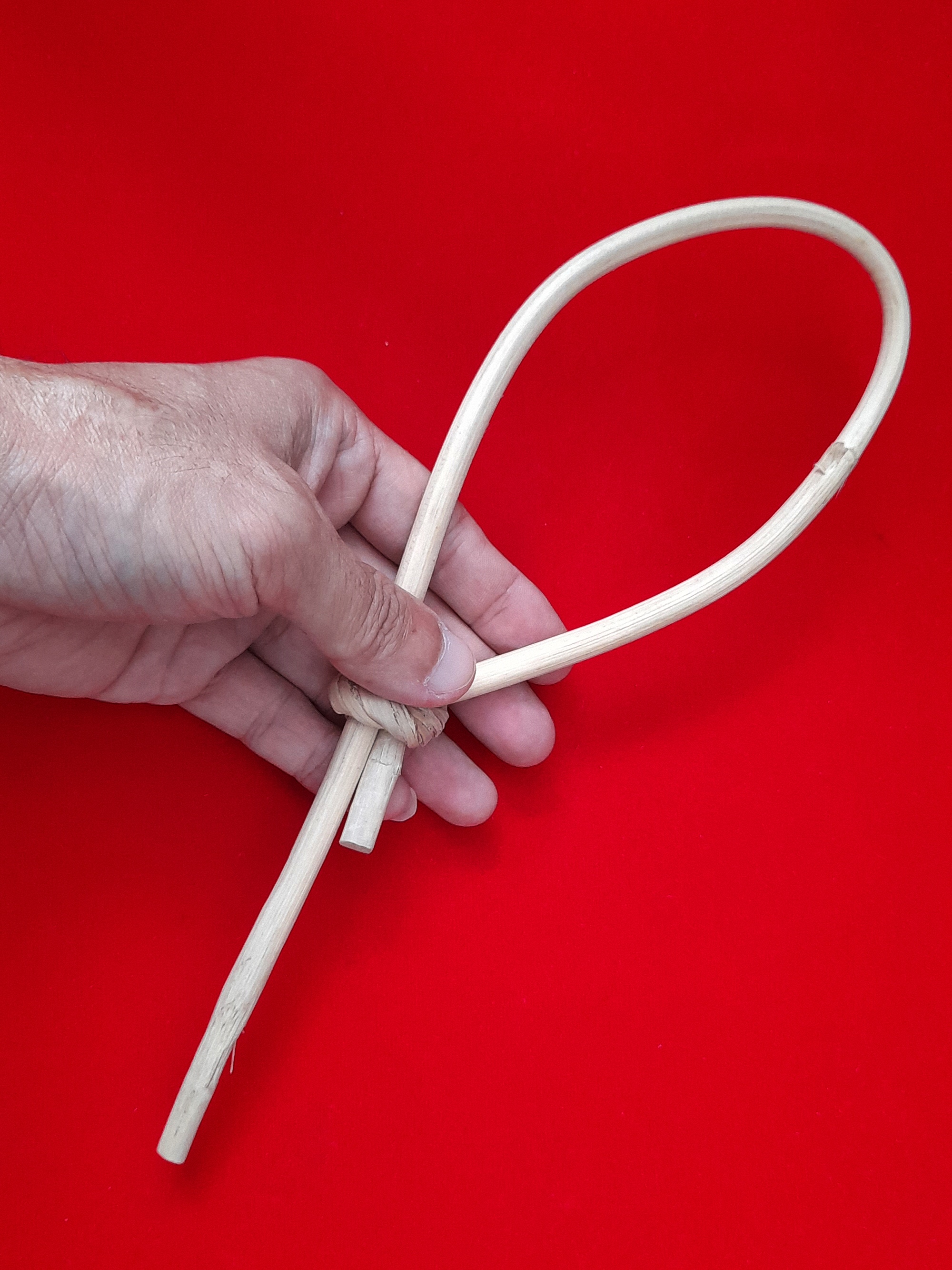 บ่วง ไล่ลม(ทำจากหวายเส้นเดียวผูกด้วยมือ) ปี2564 (พุทธคุณ #ไล่กันลม #ไล่กันพายุ #รักษาบ้านเรือน สถานที่) #รับประกันแท้ - หลวงพ่อบ๊ะ วัดโพธิ์ลังกา ปลุกเสกเดี่ยว