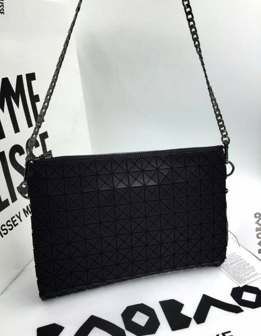พร้อมส่ง กระเป๋า issey clutch 24 cm คลัช มีสายยาว
