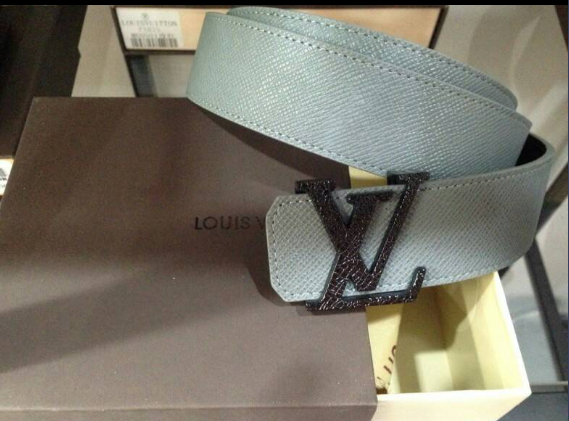 เข็มขัด lv taiga belt มีหลายสี พร้อมส่ง