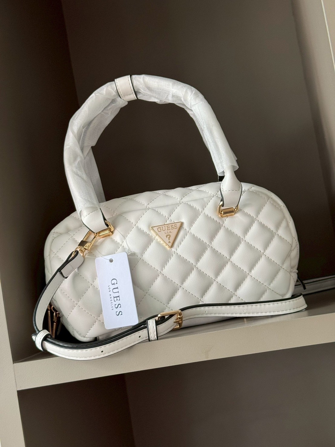 Guess rainee satchel กระเป๋าสะพายทรง Satchel (แอดไลน์ก่อนสั่งซื้อ)