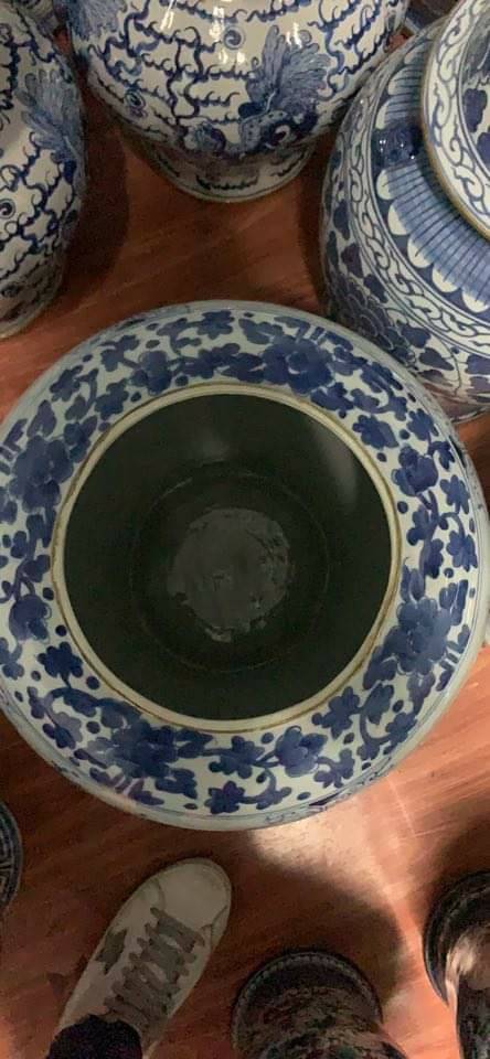 โถใหญ่ ทรงสูง กระเบื้องลายคราม (สูง24-25นิ้ว)