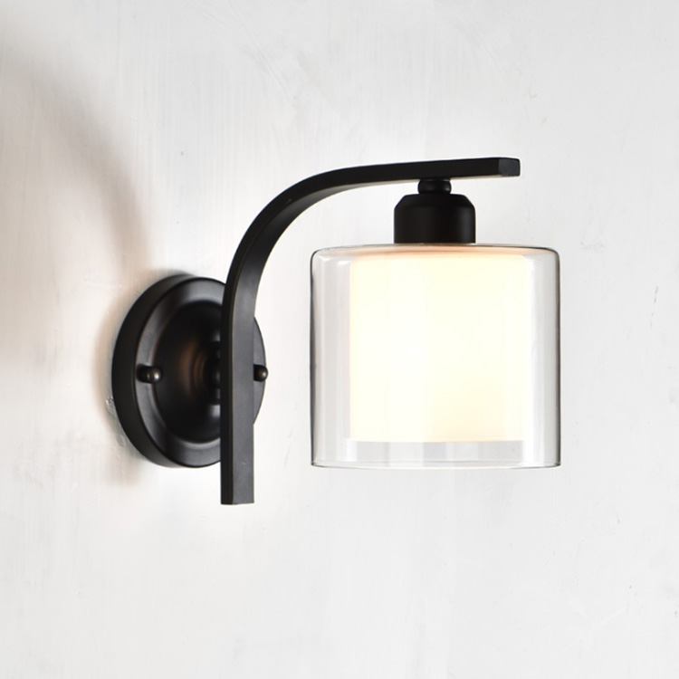 โคมไฟติดผนังสีดำโป๊ะแก้วใสทรงกระบอกสั้น [SND-2033-Black]