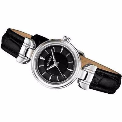 Karnvera Shop นาฬิกาข้อมือผู้หญิง Casio Standard Analog Woman Watch LTP-1353L-1A (สินค้าราคาพิเศษ ไม่มีกล่อง)