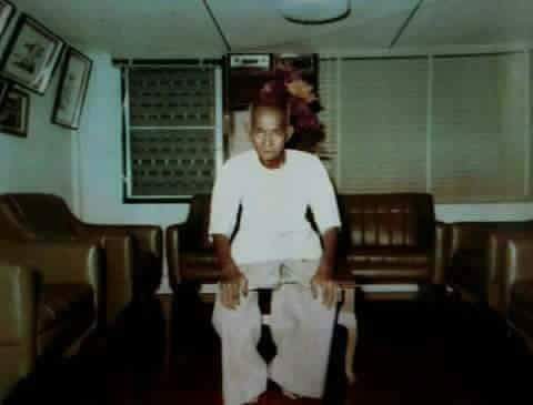 รูปหล่อ อาแปะ โรงสี เซียนแปะโรงสี วัดศาลเจ้า (ขนาดบูชา5นิ้ว) รุ่นฟ้าประทานพร ปี2560 (ใต้ฐานอุดมวลสาร ผ้ายันตื ผงธูป เหรียญ)