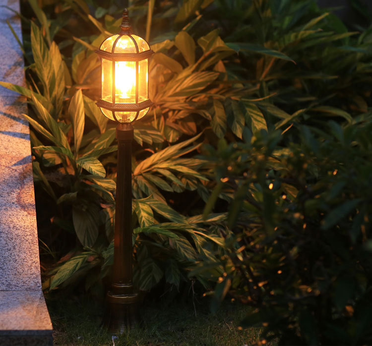 โคมไฟสนามหญ้า สูง 118CM สี bronze ปัดลาย โป๊ะโคมกระจกใส [ODY-01]