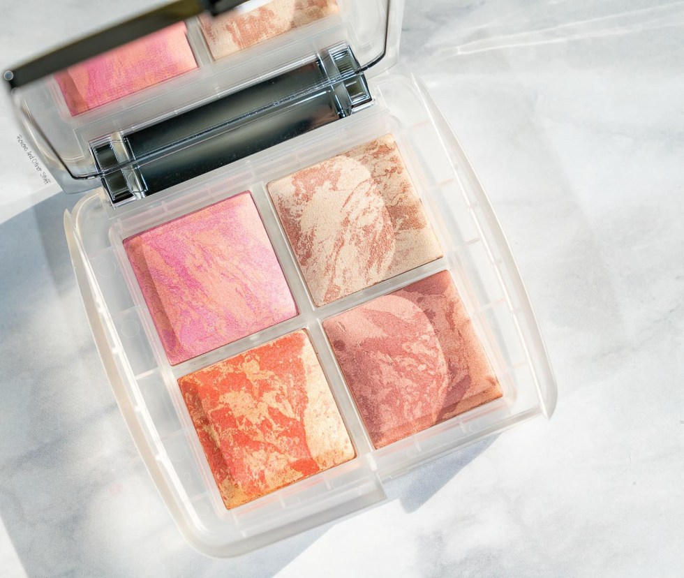 Hourglass Ambient Lighting Blush Quad - Ghost บลัช 4หลุม 1.4g×4 รุ่น Limited Edition เพิ่มสีสันแบบ Soft Focus ให้แก้มสวยแบบหลายมิติ