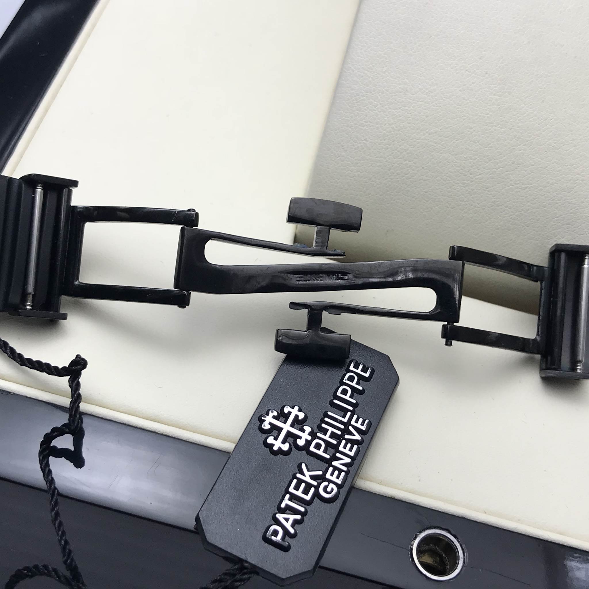 นาฬิกา Patek Philippe Aquanaut Travel Time Reference 5164R เซรามิกดำ Mirror Swiss