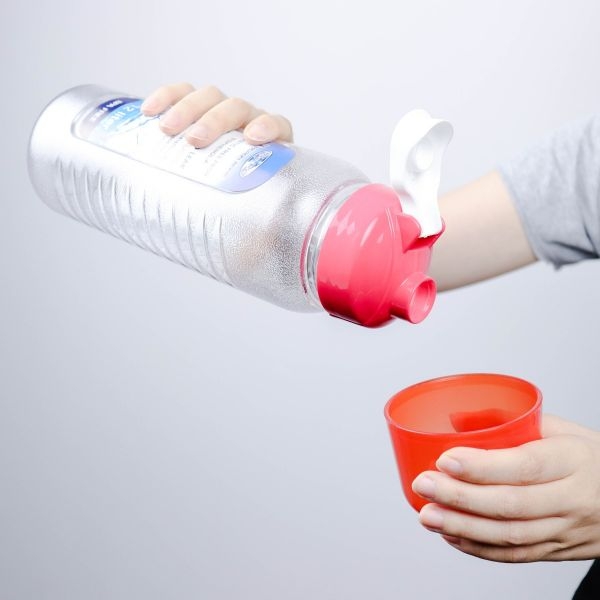 P07843 ขวดน้ำดื่ม Superlock จุ 1.2 ลิตร No.5229 (8*8*27.9 cm) ราคาขายส่งต่อ 1 โหล: 12 ใบ: เฉลี่ย 45 บต่อใบ