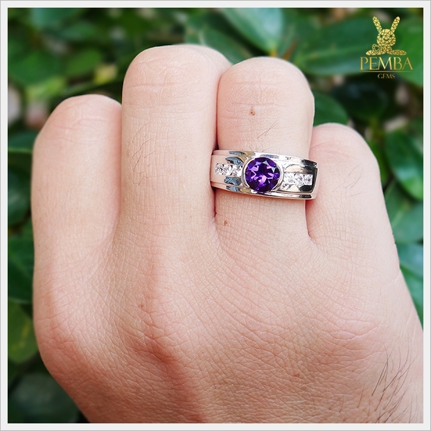 แหวนอเมทิสต์แท้ ทรงกลม เงินแท้925 ชุบทองคำขาว สีม่วงสดใสทรงเสน่ห์