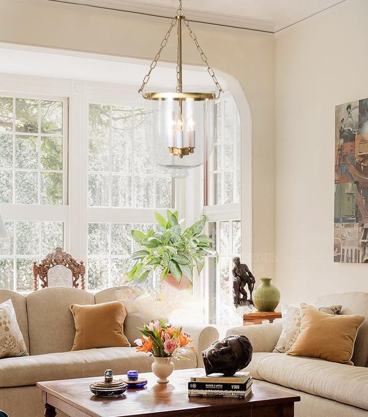 โคมไฟแขวนเพดานแก้วใสทรงโถโครงเหล็กสีทอง ไฟทรงแท่งเทียน 3 ดวง สไตล์ American Modern [GC3522]