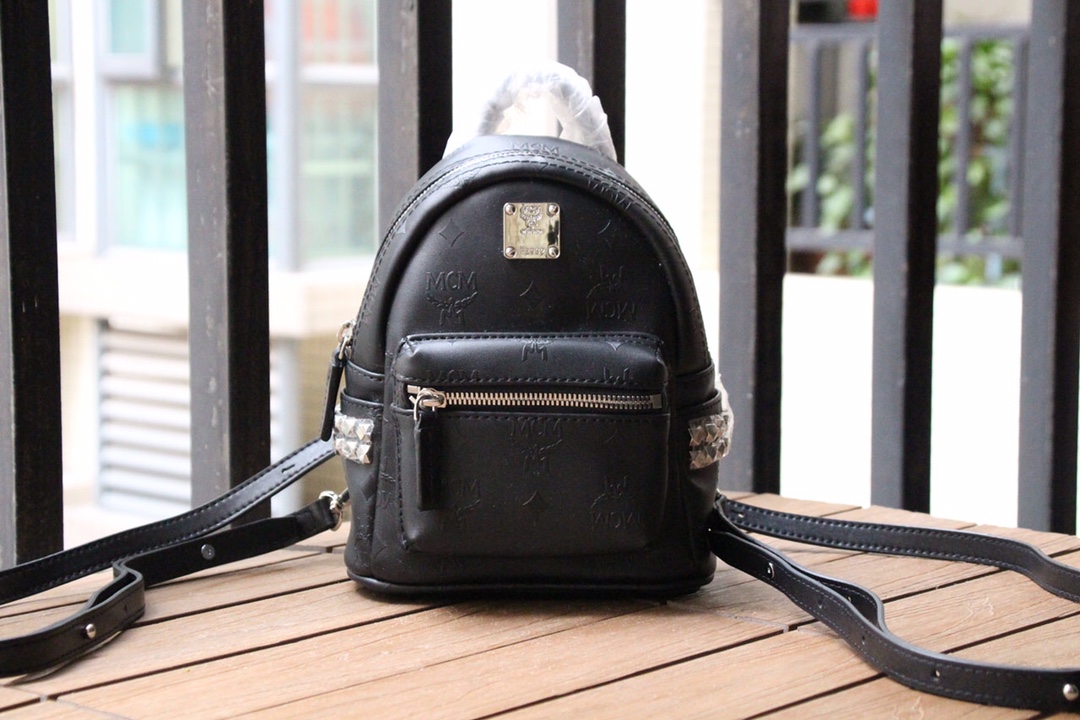 กระเป๋าเป้ mcm x mini backpack 17x21 cm