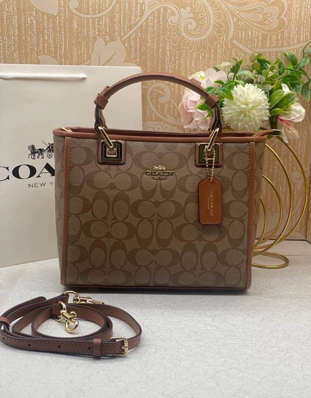 COACH F57568 Coach Perry Tote Classic Bag (แอดไลน์ก่อนสั่งซื้อ)