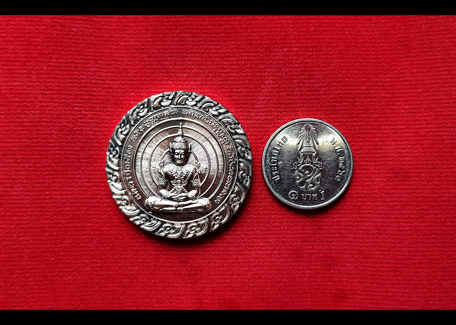 เหรียญพระมหาจักรพรรดิ์ (หลังสมบัติพระมหาจักรพรรดิ์ทั้ง7) (สมบัติจักรพรรดิรัตนะ7) ปี2563 เนื้อมหาชนวน - หลวงพ่อเล็ก วัดท่าขนุน / หลวงตาม้า วัดถ้ำเมืองนะ / วิชาธรรมกายสายหลวงปู่สด วัดปากน้ำ