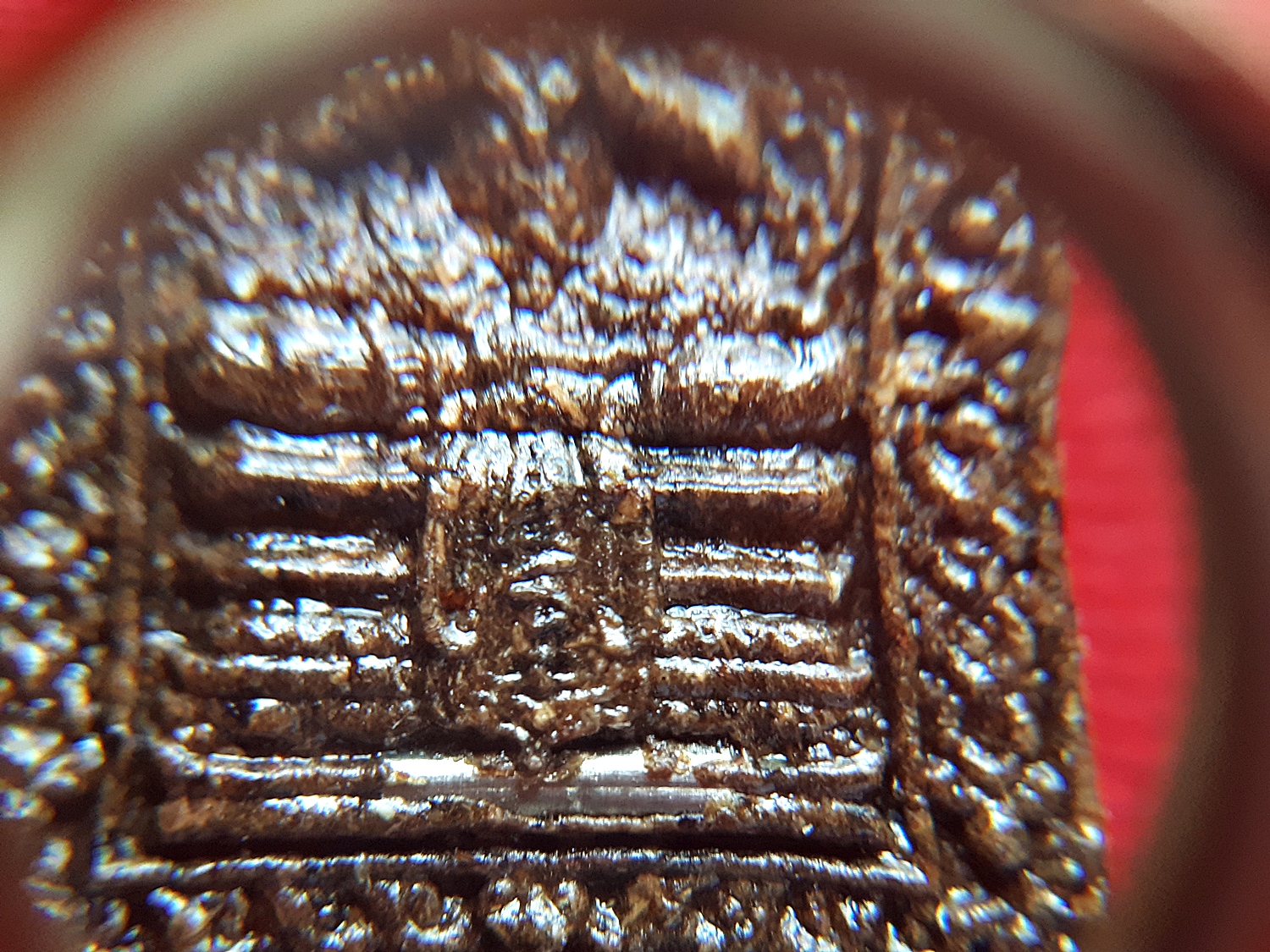 ขุนแผน มนต์พ่อเนื้อหอม พยัคฆ์ติดปีก(เพชรพญาธร) (องค์กรรมการ เนื้อผงผสมว่านต่างๆ ฝังตะกรุดสีเงิน 1ดอก) ปี2563 - ปู่จุก จอมอาคม